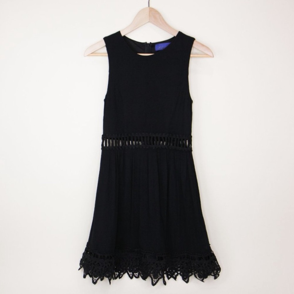 Blue Rain Black Dress with Cutouts Size X-Small